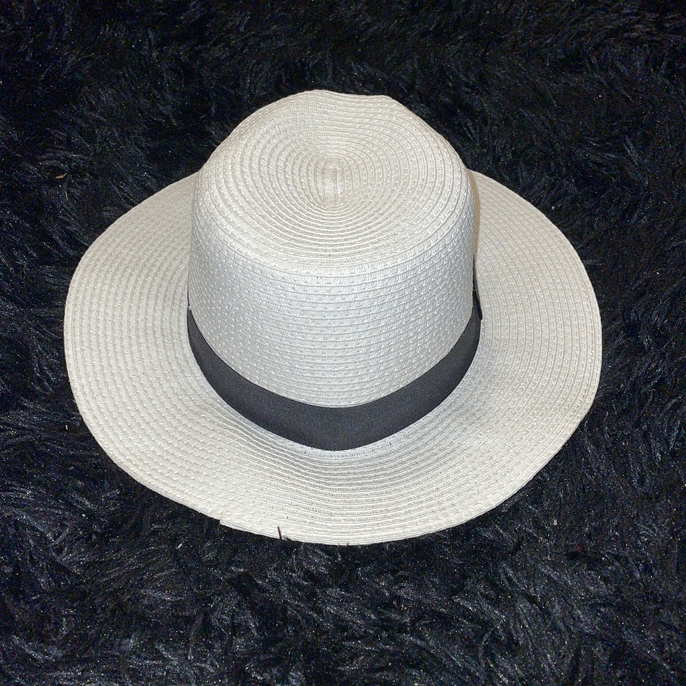 White sun hat
